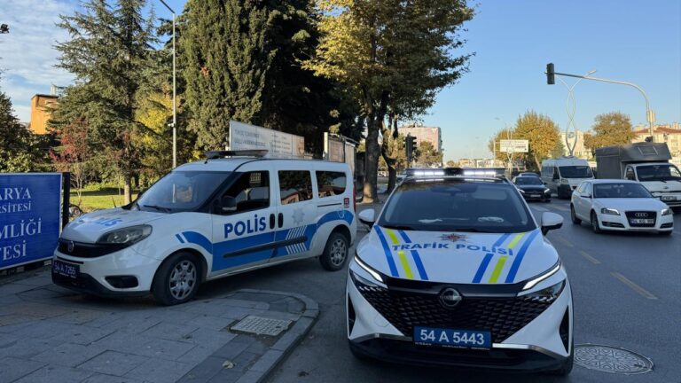 Otomobilin çarptığı 11 yaşındaki çocuk hayatını kaybetti