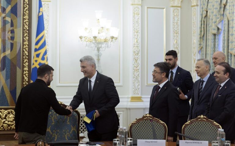 Zelenski, Türkiye ile serbest ticaret anlaşmasını onaylamaya hazır olduğunu söyledi