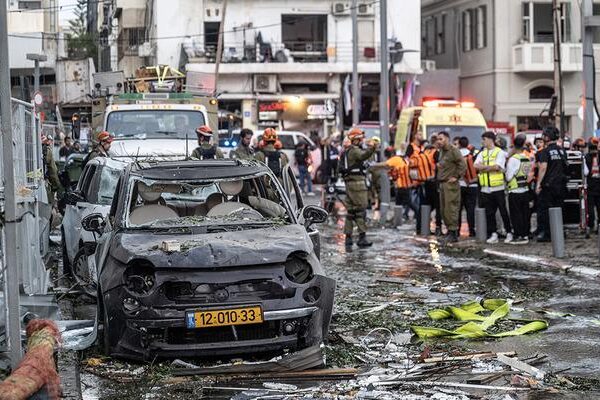 İsrail-İran Savaşı'nda 4. gün … Yollar Hayfa'ya yanıyor! İsrail Batı'dan yardım istedi, İran Dışişleri Bakanlığı'nın inşası vuruldu: ölüm sayısı artıyor …