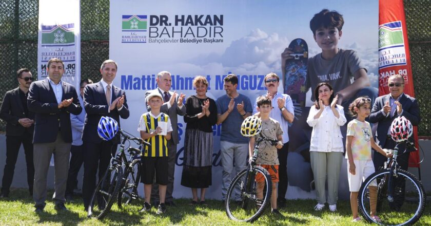 Mattia Ahmet Mingrezzi Skate Park'ın açılışı Bakan Bak'ın katılımıyla açıldı