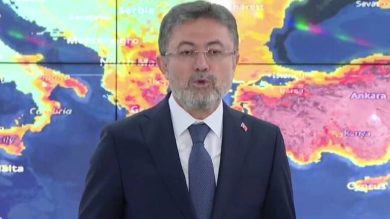 Bakan, orman yangınlarının son statüsünü paylaştı: '55 Orman ateşinin 45'ini tamamen kontrol ettik ' – Türkiye haberlerini kırdı