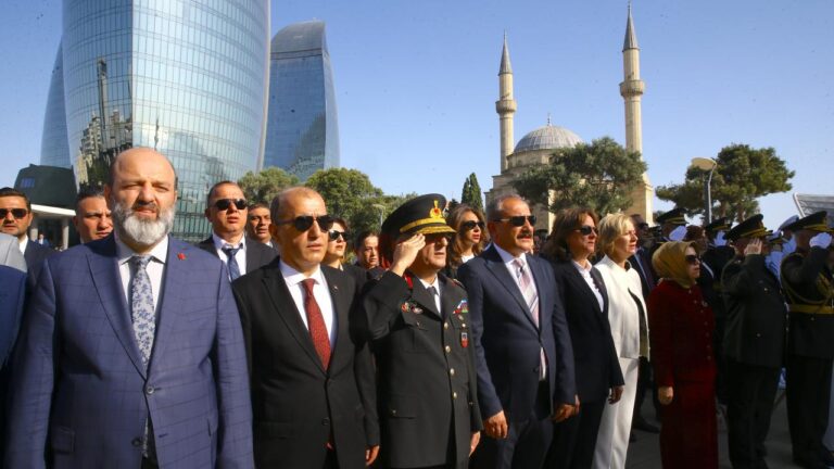 30 Ağustos'ta Zafer Günü yurtdışında coşku ile kutlandı