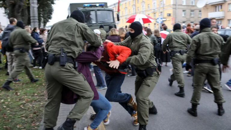 Litvanya, yakındaki Belarusia'dan 52 mahkumun serbest bırakılmasını memnuniyetle karşıladı