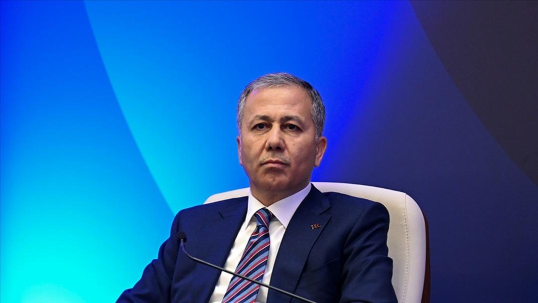 Bakan Yerlikaya bizden kaçamayacaklarını açıkladı! Türkiye 2'ye getirilen 14 kritik isim yakalandı