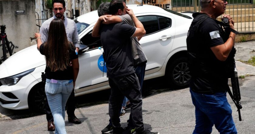 Rio'da uyuşturucuyla mücadele operasyonu: En az 10 kişi hayatını kaybetti